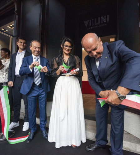 Villini trieste inaugurazione gioielleria sindaco di piazza